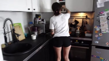 The Neighbor Asked for Salt and Slept with Another Man's Wife