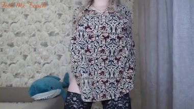 Home striptease to hot music for her beloved boyfriend