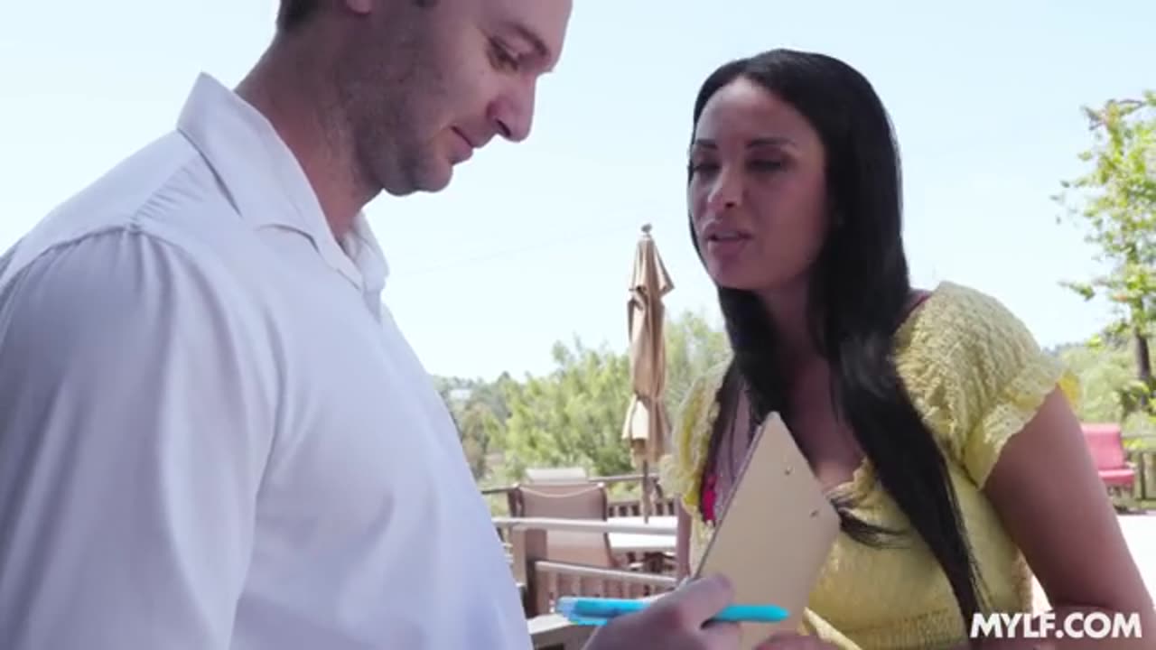 Sex with the HOA manager solved all the problems